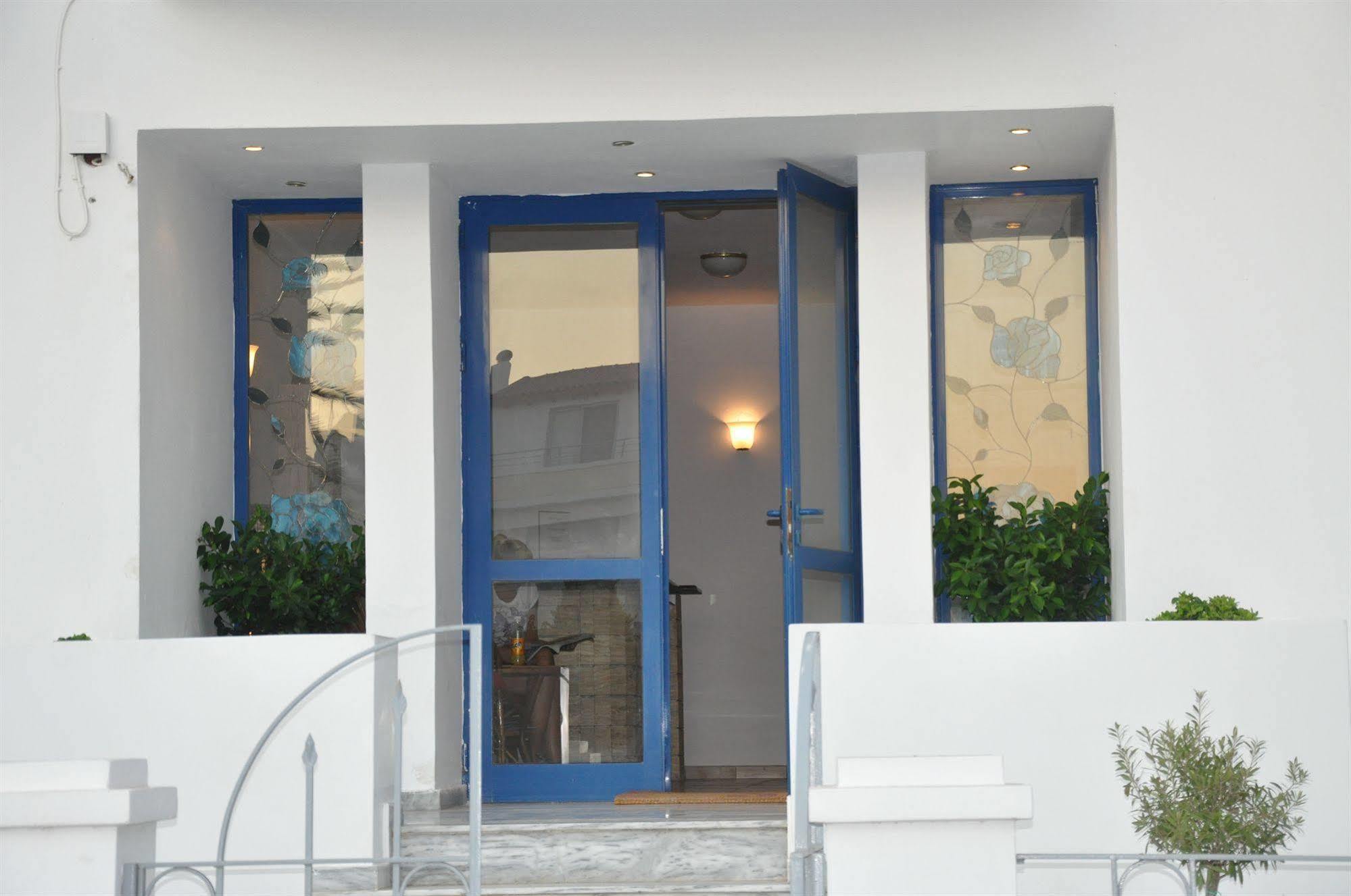 Blue Roses Aparthotel Ixia  Exterior photo